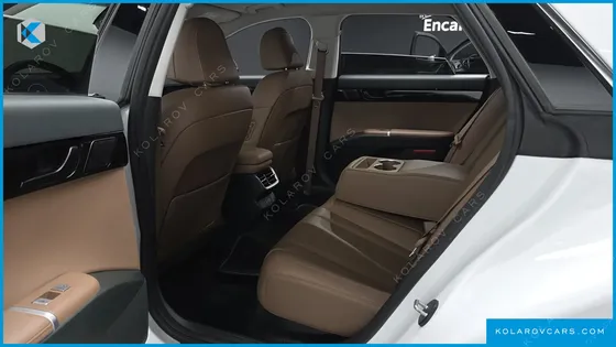 HYUNDAI GRANDEUR 2,5 GASOLINE 2WD