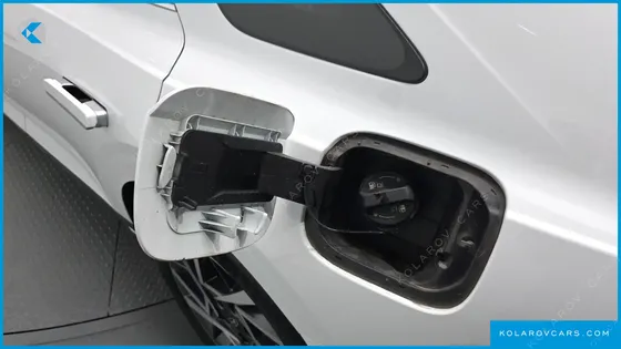 HYUNDAI GRANDEUR 2,5 GASOLINE 2WD