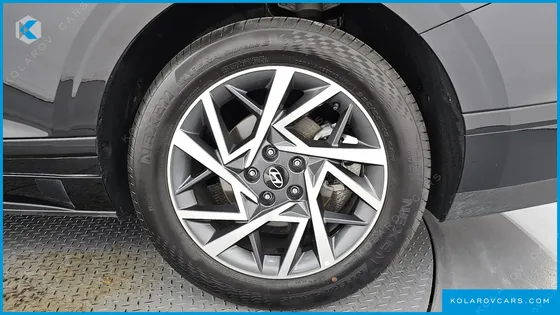 HYUNDAI GRANDEUR 2,5 GASOLINE 2WD