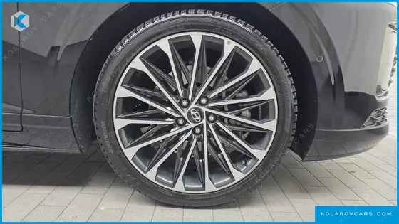 HYUNDAI GRANDEUR 3,5 GASOLINE 4WD