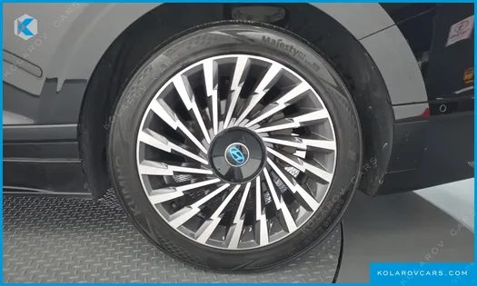 HYUNDAI GRANDEUR 2,5 GASOLINE 2WD