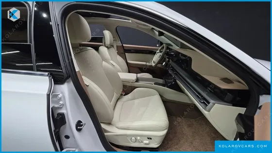 HYUNDAI GRANDEUR 2,5 GASOLINE 2WD