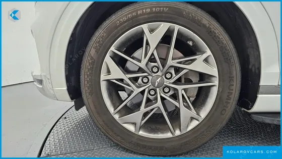 GENESIS GV70 2.5T GASOLINE 2WD