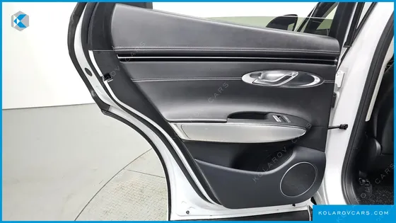GENESIS GV70 2.5T GASOLINE 2WD