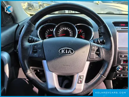 KIA SORENTO DIESEL 2.2 2WD TLX
