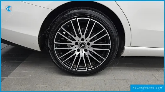 MERCEDES C-CLASS C200 4MATIC AVANTGARDE
