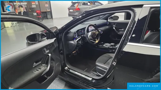 MERCEDES A-CLASS AMG A35 4MATIC SEDAN