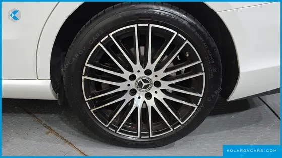 MERCEDES C-CLASS C200 4MATIC AVANTGARDE