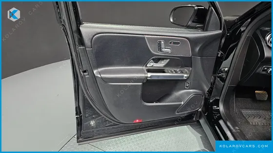 MERCEDES GLB-CLASS GLB220