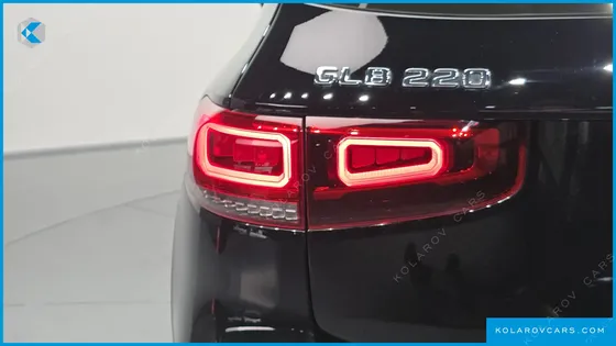MERCEDES GLB-CLASS GLB220