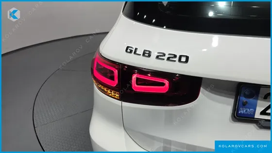 MERCEDES GLB-CLASS GLB220