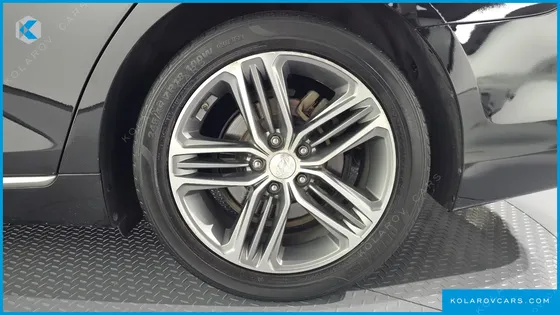 HYUNDAI GRANDEUR 2.4 PREMIUM