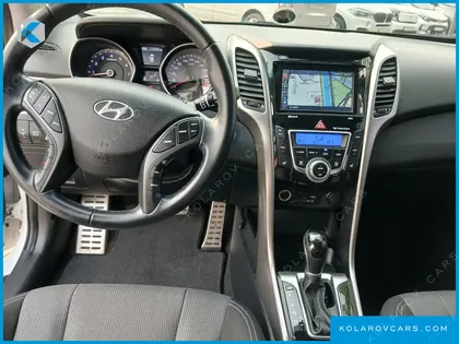 HYUNDAI I30 2.0 YOUNIQUE