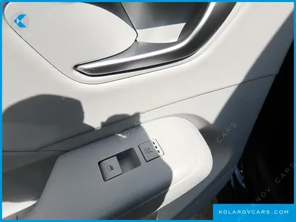 HYUNDAI KONA GASOLINE 2.0 2WD