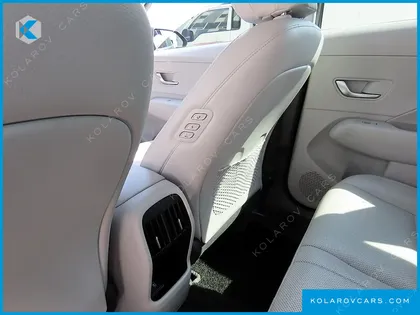 HYUNDAI KONA GASOLINE 2.0 2WD