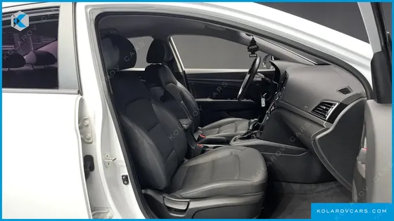 HYUNDAI ELANTRA (AVANTE) 1.6 GDI SMART