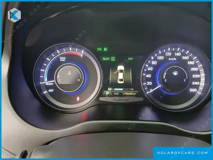 HYUNDAI GRANDEUR PREMIUM