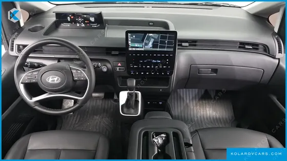 HYUNDAI STARIA TOURER 9-SEATER