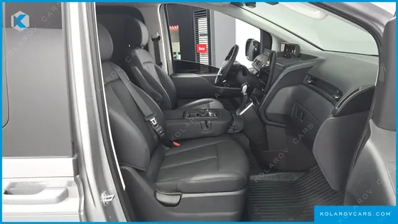 HYUNDAI STARIA TOURER 9-SEATER