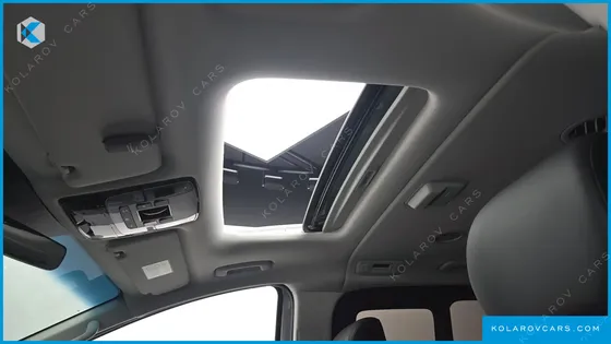 HYUNDAI STARIA TOURER 9-SEATER