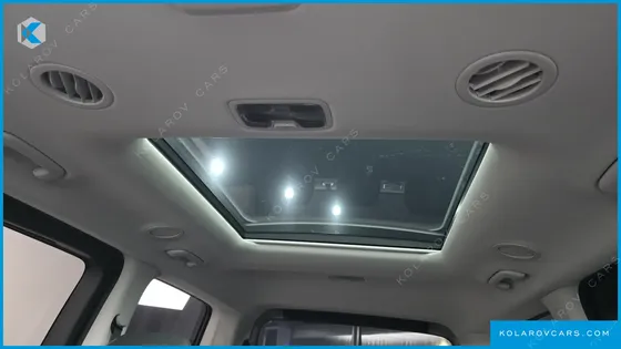 HYUNDAI STARIA TOURER 9-SEATER