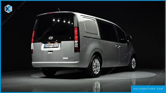 HYUNDAI STARIA HEV 1.6 CARGO 5-SEATER