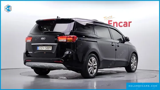 KIA CARNIVAL 9-SEATER NOBLESSE