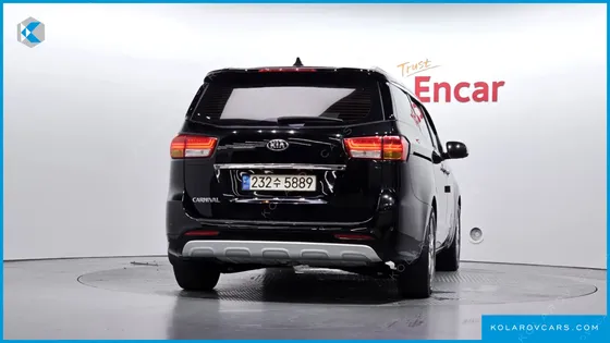 KIA CARNIVAL 9-SEATER NOBLESSE
