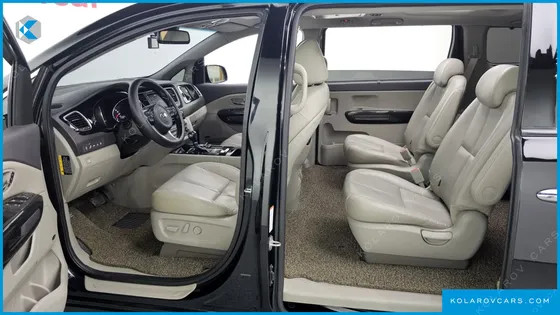 KIA CARNIVAL 9-SEATER NOBLESSE