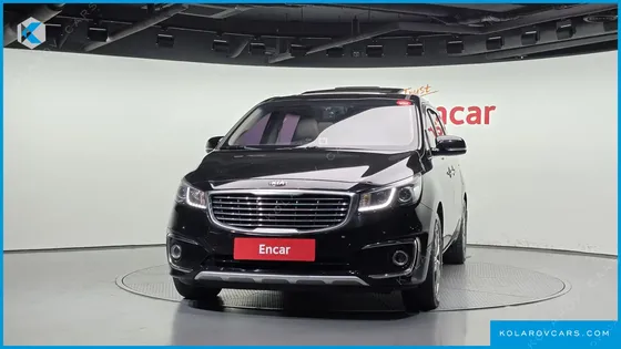 KIA CARNIVAL 9-SEATER NOBLESSE