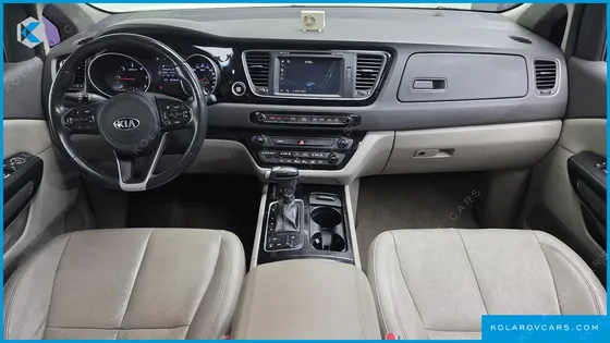 KIA CARNIVAL 9-SEATER NOBLESSE
