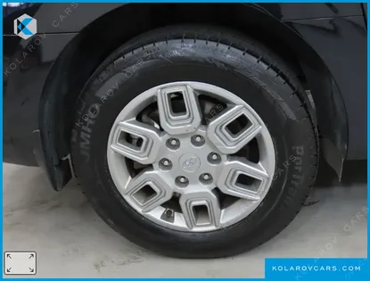 HYUNDAI STARIA CARGO 5-SEATER