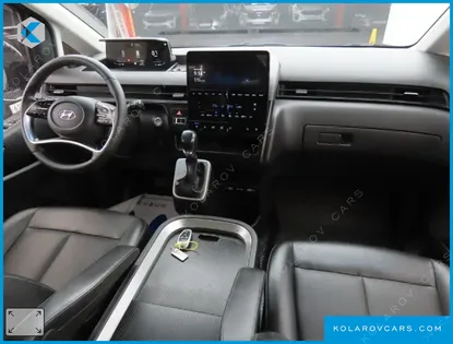 HYUNDAI STARIA CARGO 5-SEATER
