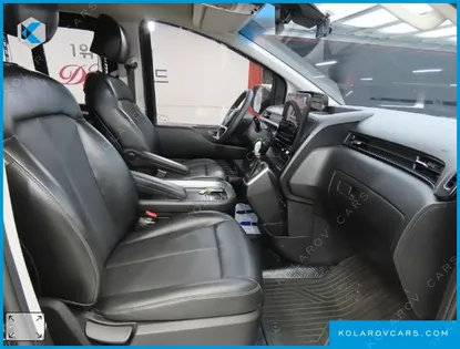 HYUNDAI STARIA CARGO 5-SEATER