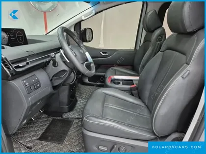 HYUNDAI STARIA L3.5 LOUNGE 7-SEATER