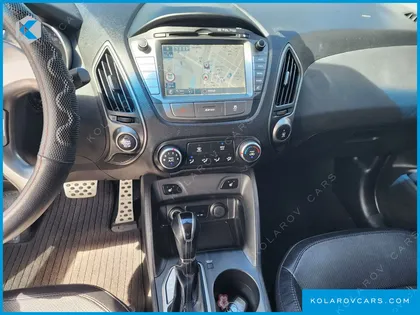 HYUNDAI TUCSON DIESEL(E-VGT) 4WD