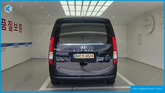 HYUNDAI STARIA CARGO 5-SEATER