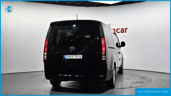 HYUNDAI STARIA TOURER 9-SEATER
