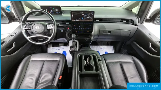 HYUNDAI STARIA TOURER 9-SEATER