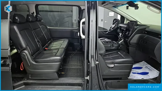 HYUNDAI STARIA TOURER 9-SEATER