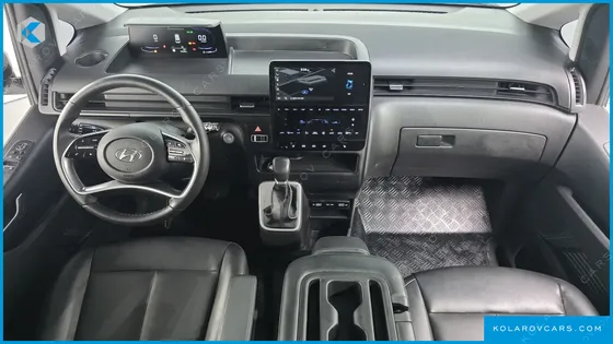 HYUNDAI STARIA TOURER 9-SEATER