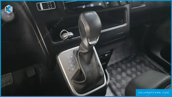 HYUNDAI STARIA TOURER 9-SEATER