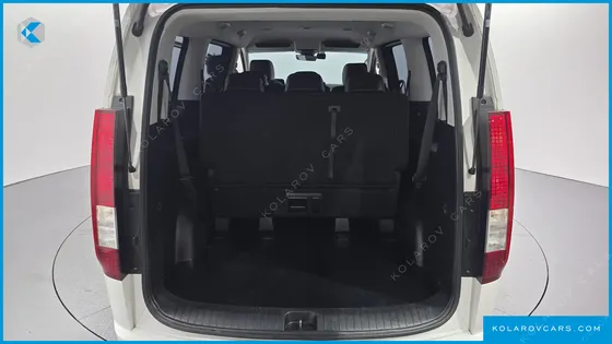 HYUNDAI STARIA TOURER 9-SEATER