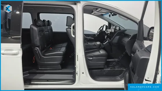 HYUNDAI STARIA TOURER 9-SEATER