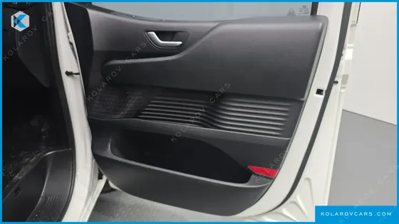 HYUNDAI STARIA TOURER 9-SEATER