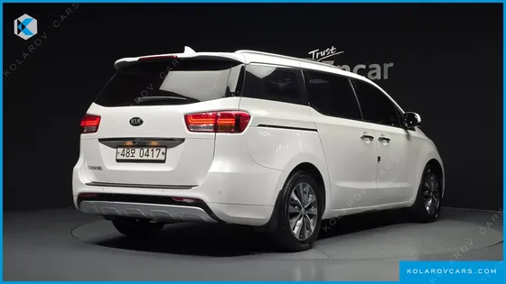 KIA CARNIVAL 9-SEATER LUXURY