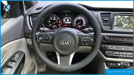 KIA CARNIVAL 9-SEATER LUXURY