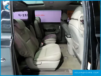 KIA CARNIVAL 9-SEATER PRESTIGE