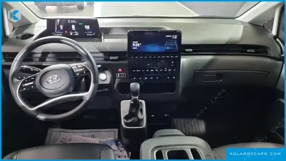 HYUNDAI STARIA TOURER 9-SEATER