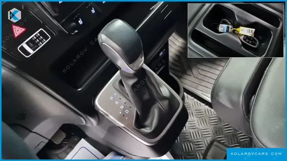 HYUNDAI STARIA TOURER 9-SEATER
